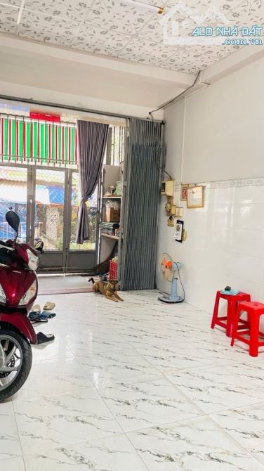 BÁN NHÀ (56m2)HXT 3PN– SỔ MỚI 2025 – GIÁP TÊN LỬA – CHỈ 5.8 TỶ:Sổ hồng riêng - 3