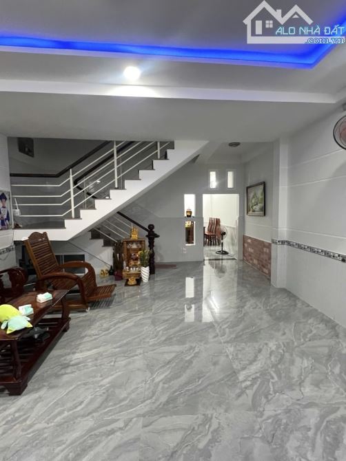 Nhà 3 Tầng - 65m2 - Hẻm Xe Hơi - Nhỉnh 3 Tỷ - Cạnh Trung Tâm Quận 7 - 3