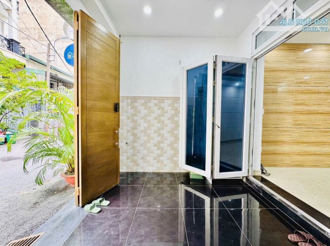 Bán nhà HXT 8m Lê Đức Thọ,P6, GV. DT:4x20m. CN:75m2.3 lầu + ST.Thuê khoán 25tr/th. 9.5 tỷ - 3