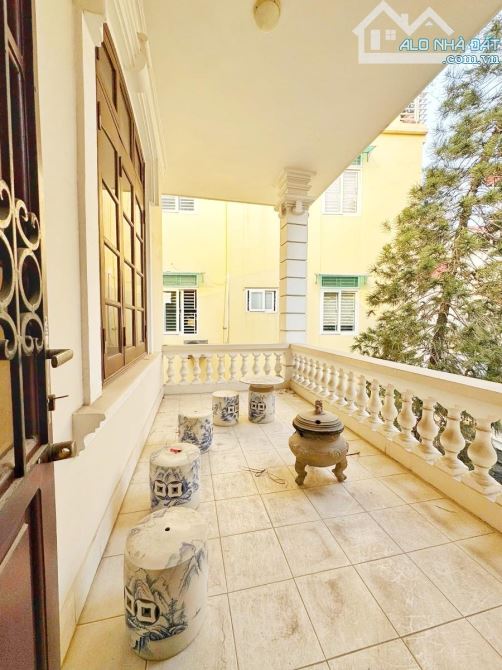 Biệt thự lô góc 3 thoáng phố Thái Hà 155m2- Ô tô tránh- Gara -Mặt tiền rộng 13m- 45.x Tỷ - 3