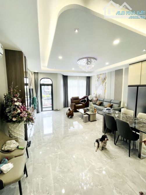 🏙️ MẶT TIỀN KINH DOANH - 5 tầng, 60m² ngay Khánh Hội, Q.4 chỉ 1️⃣5️⃣.6️⃣ tỷ còn TL! - 3