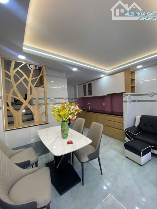 Siêu hiếm! Bán Nhà Đẹp 5 Tầng Full NT Nguyễn Thượng Hiền - DT 4x11m - 4 Phòng Ngủ Mới Keng - 3