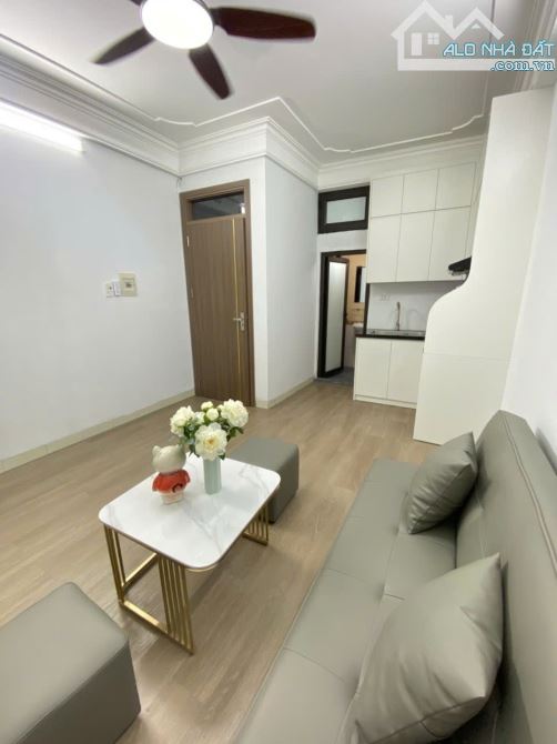 Bán chung cư Mini Phố Trịnh Văn Bô - gần FPT 100m2 - 7 tầng thang máy - Ngõ ô tô tránh - 3