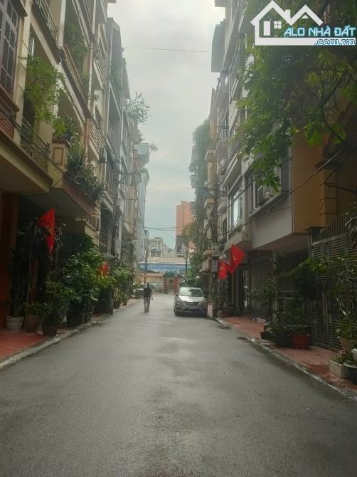 BÁN GẤP NHÀ HOÀNG QUỐC VIỆT  CẦU GIẤY, PHÂN LÔ, 6T THANG MÁY, ÔTÔ NGỦ NHÀ, 52M2 GIÁ 15 TỶ - 3