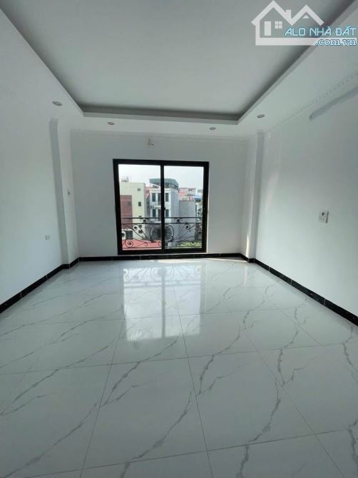 Anh Vượng  cần bán  nhà 5t,55m tại Phan Đình Giót,HĐ,thag máy,ô tô đỗ cửa chỉ 8t - 3