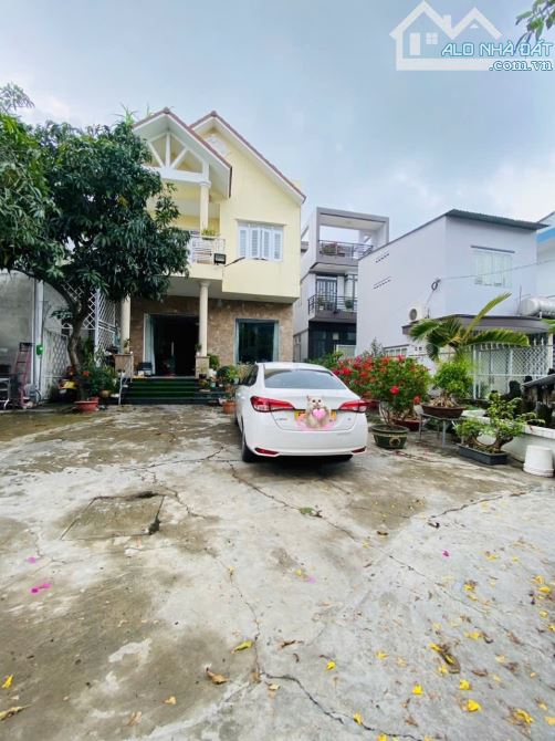 BÁN BIỆT THỰ SÂN VƯỜN – NGUYỄN VĂN QUỲ - Quận 7 – 322m2, 2 Tầng, 20 tỷ - 3