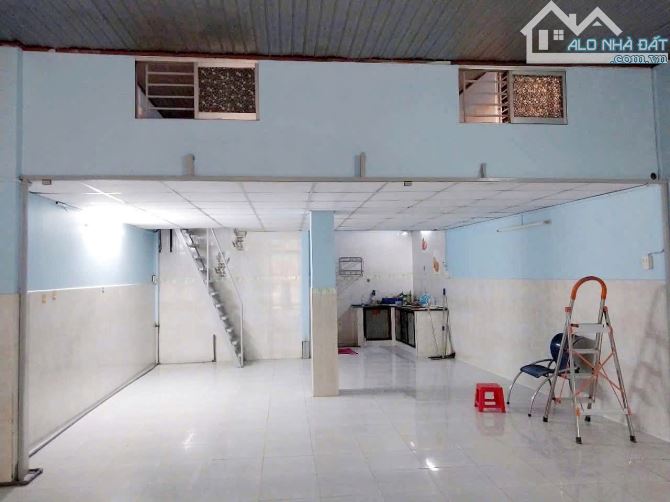 CHO THUÊ NHÀ RỘNG ĐÔNG HƯNG THUẬN 23 RỘNG 120 M2 GIÁ 7 TRIỆU - 3