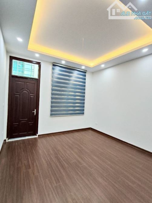 Bán nhà Kim Ngưu dân xây 4 tầng chắc chắn, ngõ thông, sát Times city, 43m2 giá 9.6 tỷ - 3