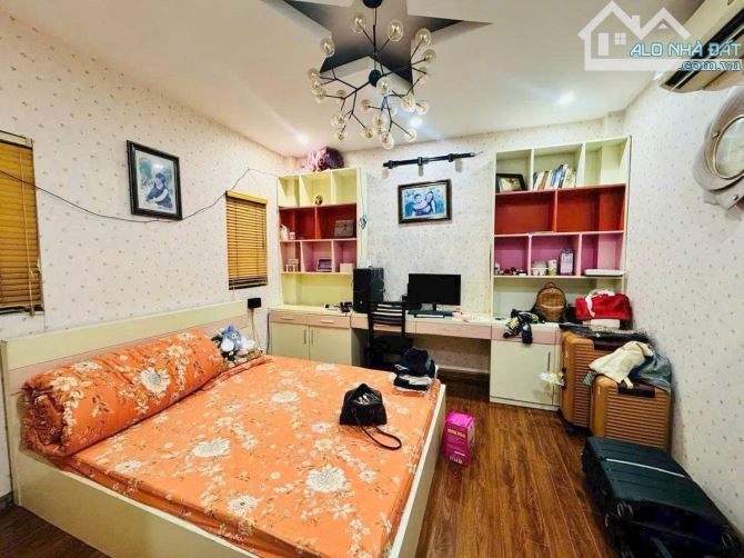 MINH KHAI – MỘT BƯỚC RA Ô TÔ - NHÀ ĐẸP 38m2/ 5 TẦNG  – 7,x TỶ (CÓ TL) MẶT TIỀN RỘNG - 3