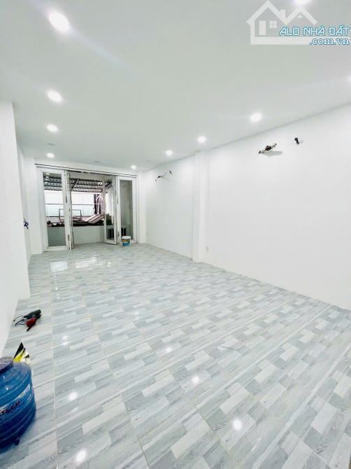BÁN NHÀ MT NGUYỄN ĐÌNH CHIỂU.P1-Q3. ĐOẠN 2 CHIỀU. KC: 4 TẦNG BTCT GIÁ 13 TỶ - 3