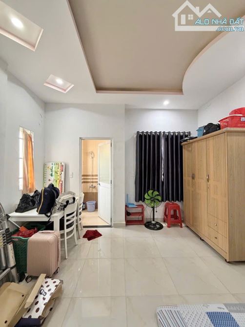 NHÀ LÂU NĂM, NỞ HẬU, THUÊ 14TR/TH - HẺM 6m NGUYỄN SƠN - 4x14 (56m2) - 5.x TỶ - 3