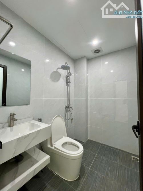 BÁN NHÀ PHỐ PHÚ DIỄN, BẮC TỪ LIÊM - 35M², 6 TẦNG, 3.5M MẶT TIỀN - 8 TỶ - Ô TÔ 4 CHỖ ĐỖ CỬA - 3