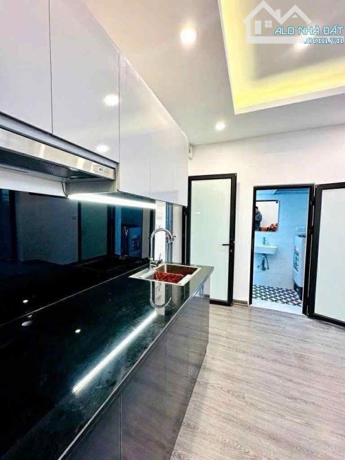 BÁN TẬP THỂ PHƯƠNG MAI! 50M2, TẦNG 3, 2 NGỦ, LÔ GÓC, THOÁNG MÁT, Ở NGAY, GIÁ CHÀO 2.X TỶ - 3
