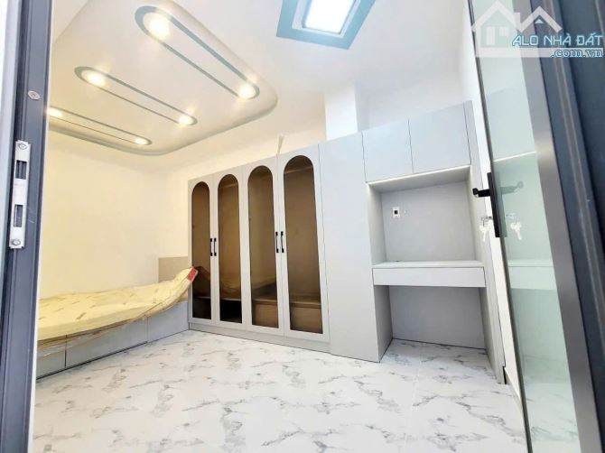 BÁN NHÀ LÊ QUANG ĐỊNH,2 TẦNG, 50M2, GIÁ 5,1 TỶ - 2