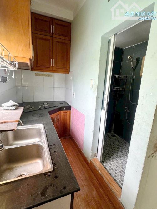 Nhà 2 tầng Dương Bạch Mai P5 Q8  đối diện UBND Q8. Hẻm thông quán ốc Cô 6 - 3