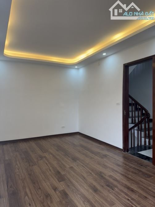 Nhà Văn điển 38m2, 5 tầng, ô tô đỗ cổng, sổ đỏ chính chủ - 3