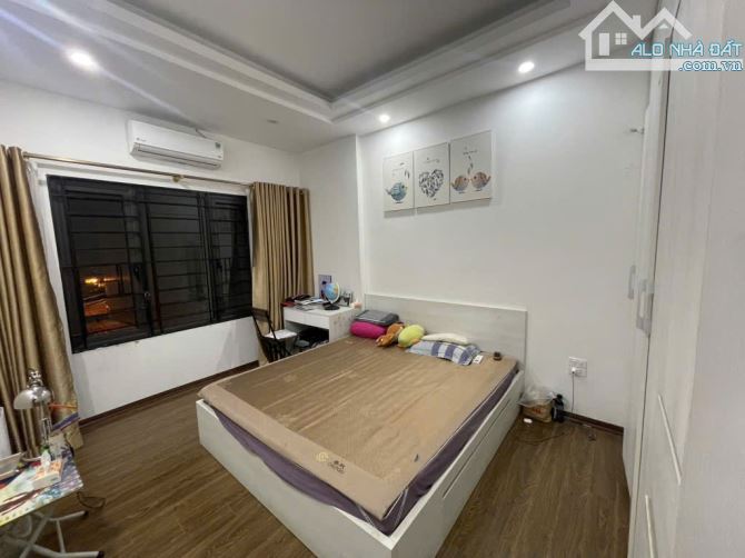 Chính chủ gửi bán căn nhà 5 tầng ngõ 23 phố Bồ Đề. - 3