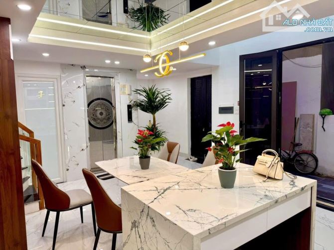 💥💥💥Siêu hiếm giá đầu tư chỉ 11,8 tỷ có ngay căn nhà đẹp như khách sạn,đừng bỏ lỡ. - 3