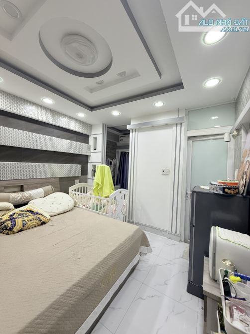 Quận 11- khu Vip CX Lữ Gia- 4 tầng ô tô thông-khu an ninh dân trí giá chỉ 2X..T - 3