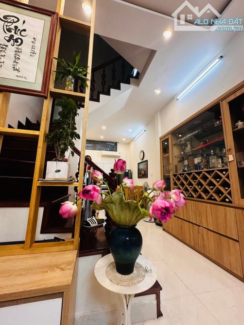 Nhà Phố Giảng Võ - 4 Tầng - 2 Mặt Thoáng. DT 47/54m - Giá Chào 12,8 tỷ - 3