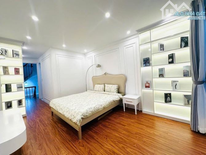 5M Ra Ô Tô Đội Cấn, Nhà Đẹp Dân Xây, Full Nội Thất 36m2*5T MT 4.2m Chào 8.5 Tỷ - 3