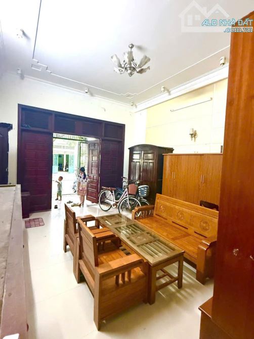 📌📌📌LÀM VIỆC TRỰC TIẾP GIÁ TỐT !!! Bán nhà  2 Tầng Đường Hàm Trung 9 - 3