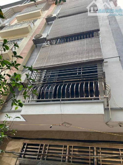 TRUNG TÂM CẦU DIỄN - DÂN XÂY CHẮC CHẮN - SỔ VUÔNG ĐẸP - GIÁ NHỈNH 7 TỶ - 3