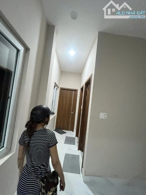 Nhà 3 tầng đẹp mặt tiền Nguyễn Thiện Kế, gần biển Mỹ Khê - 3