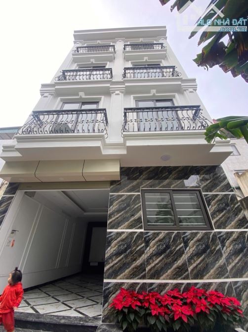 Bán gấp nhà Tứ hiệp ô tô đỗ cổng ,diện tích rộng ,giá đầu tư 6.75 tỷ - 3