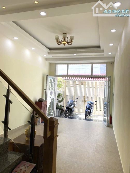 NHÀ 3 TẦNG LINH TRUNG THỦ ĐỨC -65 M2 -XE HƠI NGỦ TRONG NHÀ CHỈ 5.8TỶ - 3