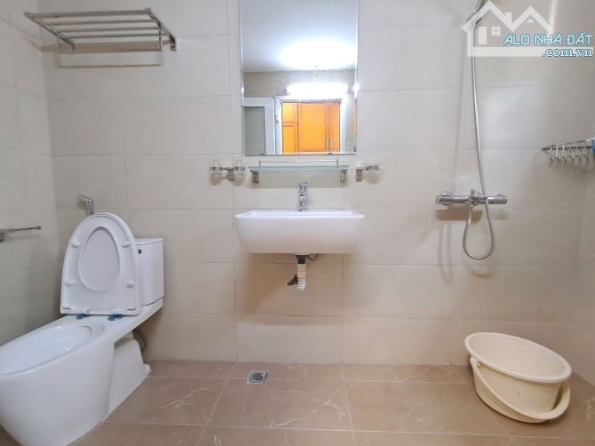 Tập thể Bộ Công An🔥85m2🔥Lô Góc🔥2 Ngủ🔥WC Khép Kín🔥Dọn vào ở luôn🔥Sổ riêng🔥4.8 Tỷ - 3