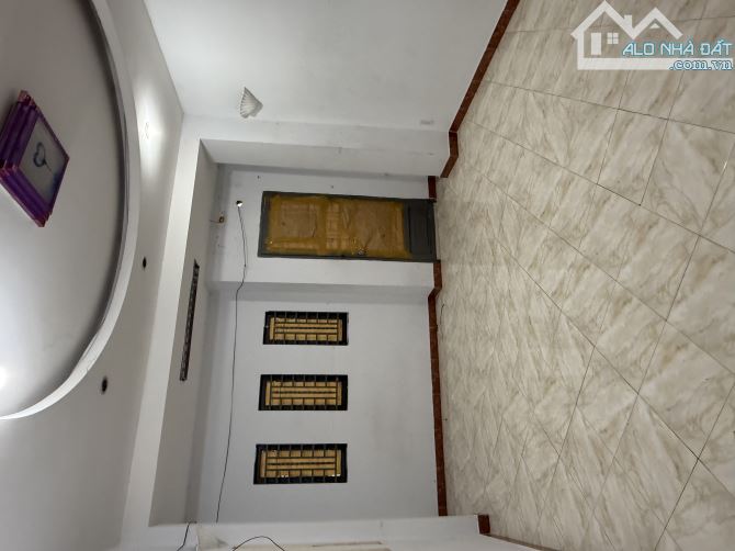 Bán nhà trịnh đình trọng, 68m2 - 4 tầng 4,5 x 17 Hxh đỗ cửa 6 tỷ 9 - 3
