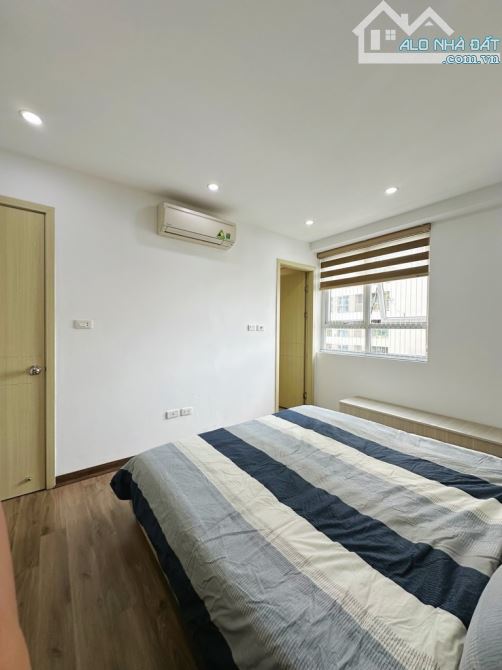 💥Bán Căn Chung Cư Phố Nguyễn Huy Tưởng, Tặng Full Nội Thất, 3 Ngủ, Giá Hơn 5 Tỷ. SĐCC - 4