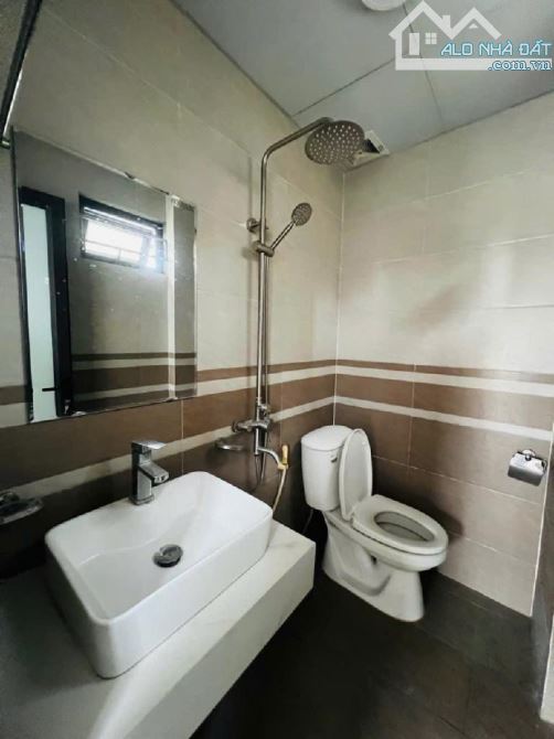 NHỈNH 4TỶ - NHÀ ĐẸP TRÂU QUỲ- MỚI KÍNH KOONG- Ô TÔ ĐỖ CỬA- TIỆN ÍCH - 4