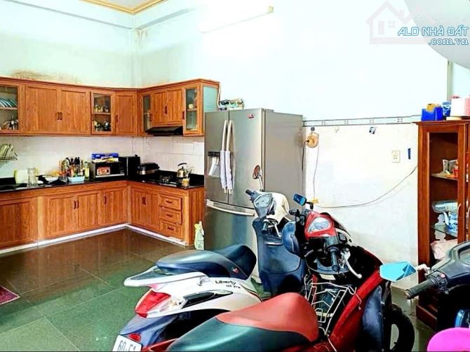 NP731 BÁN NHÀ 145m2 THỔ CƯ P.TRẢNG DÀI :  * Diện tích : 6m x 24.5m - 4