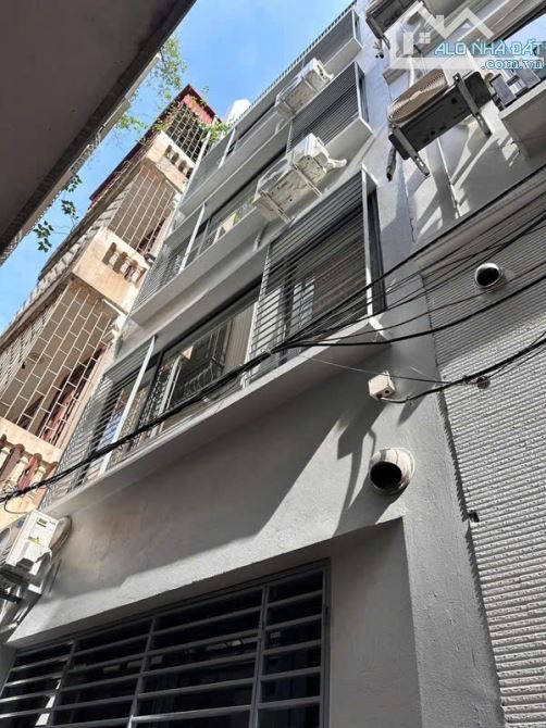 Bán gấp nhà 5 tầng Bồ Đề, 35m, chỉ với hơn 7 tỷ, full nội thất, còn mới nguyên. - 4