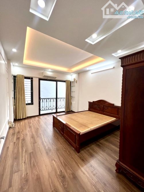 Bán nhà đẹp 5 tầng - ngõ nông gần phố Thạch bàn 40 m2 giá 7,8 tỷ - 4