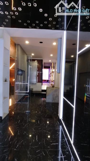 VIP Mặt tiền quận 3 - Nguyễn Đình Chiểu - 115m2 - ngang 4m - giá 11 tỷ - 4