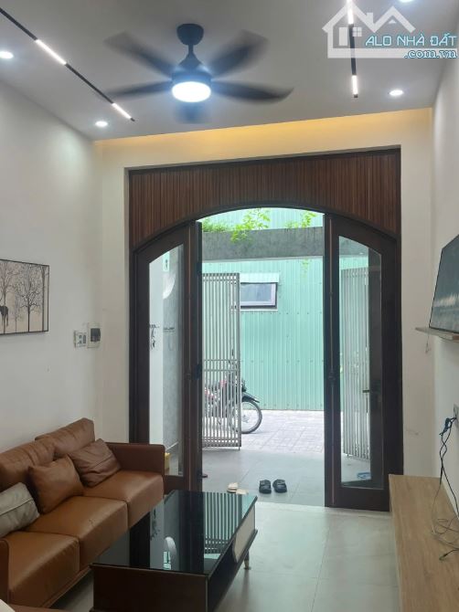 🏡 SIÊU PHẨM 3 TẦNG – NỞ HẬU – SAU MẶT TIỀN TÔ HIỆU – Hòa Minh, Liên Chiểu, Đà Nẵng  📏 Di - 4