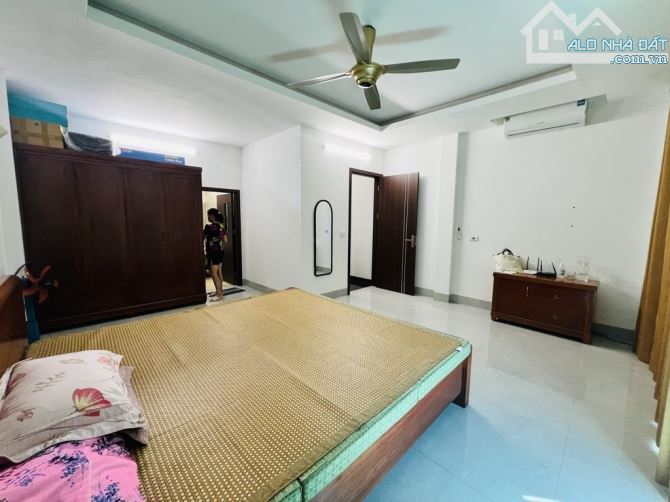 BÁN NHÀ PHỐ KHƯƠNG TRUNG- SÁT NGÃ TƯ SỞ- OTO ĐỖ CỬA- 5 TẦNG FULL NỘI THẤT- NHÀ MỚI Ở SƯỚNG - 4