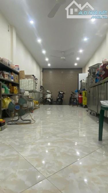 Cần Bán Nhà Tam Trinh : KINH DOANH - LÔ GÓC - Ô TÔ  - MẶT NGÕ THÔNG - 4