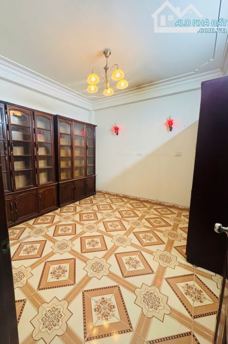 BÁN NHÀ NHÂN HÒA THANH XUÂN 45m 4Tầng Mt 4m GIÁ 10.5 TỶ NGÕ THÔNG KINH DOANH. - 4