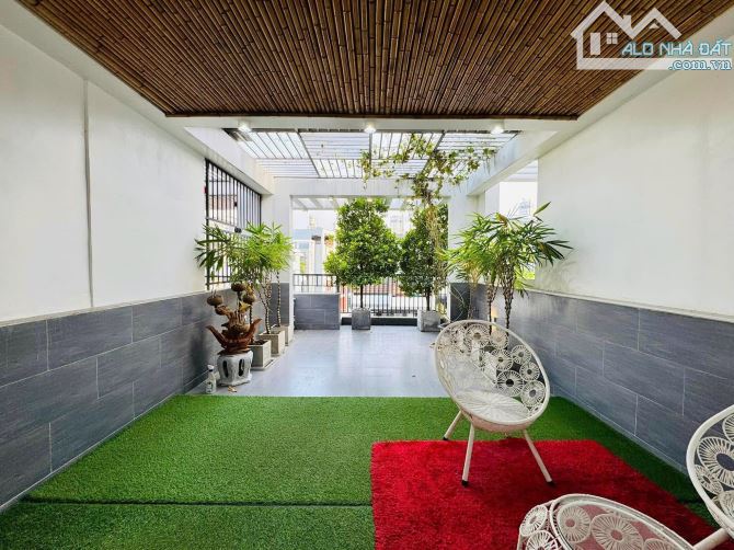 Bán nhà SÀI ĐỒNG -  40M 6tầng thang máy lô góc đẹp bề thế - giá chỉ hơn 7tỷ hiếm có ạ. - 4