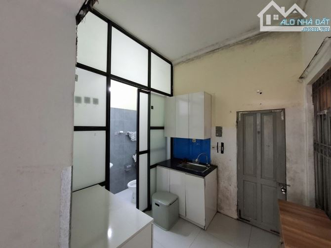 Nhà 2 tầng phố Đặng Thái Thân, Hoàn Kiếm. 2PN đủ đồ, gần mặt phố. 10 triệu/tháng - 4