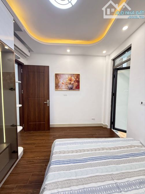 HOT - MẶT NGÕ ĐỐNG ĐA - NHÀ ĐẸP - NGÕ RỘNG THOÁNG - VÀI BƯỚC RA Ô TÔ TRÁNH - 4