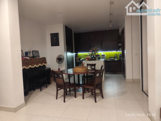 BÁN BIỆT THỰ LK - XUÂN LA - TÂY HỒ - 110M2 X 5 TẦNG, MT 10M - Ô CHỜ THANG MÁY - 4