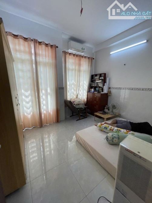 Nhà sát mặt tiền CV Cầu Trắng - AEON 10