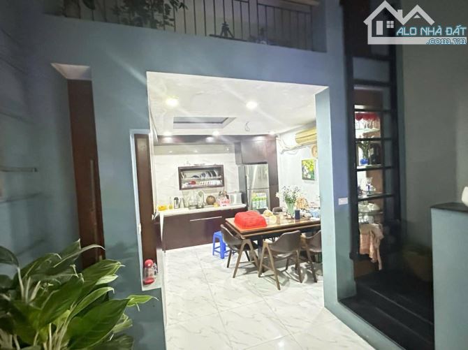 Nhà ĐẸP phố Tình Quang - 57m x 4 tầng - MT 4m - SDCC - 5,7 tỷ có bớt - 4