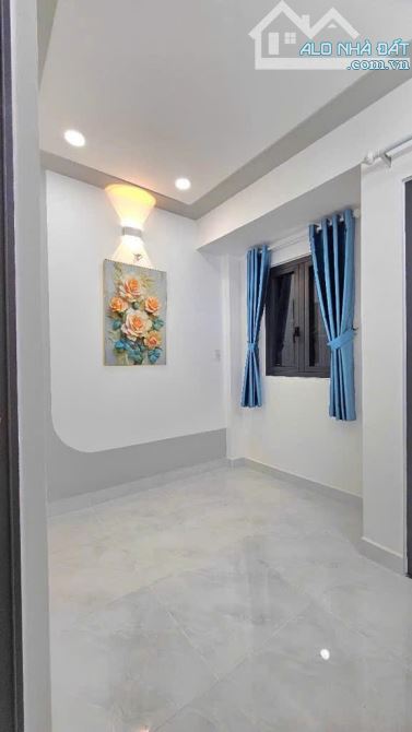 Bán nhà đẹp, giá rẻ Tân Phú - 1/ Huỳnh Thiện Lộc - Chỉ hơn 4 tỷ - 224 - 4