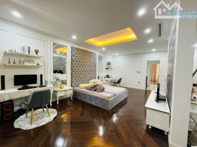 6 Tỷ Là Con Số Bạn Bỏ Ra Để Sở Hữu Biệt Thự Ven Sông Quận 2 - 4